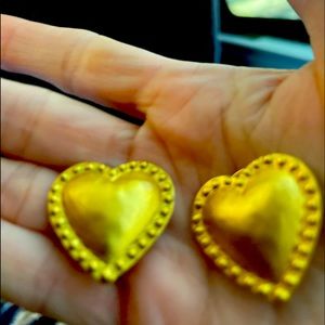 Signed Leslie Block gold plated vintage heart earrings